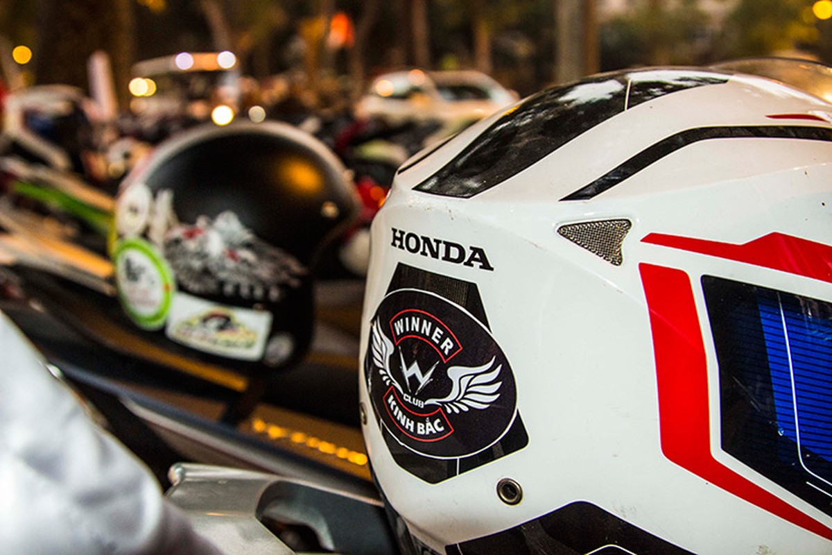 Hon 300 xe Honda Winner 150 dieu hanh tai Ha Noi-Hinh-7